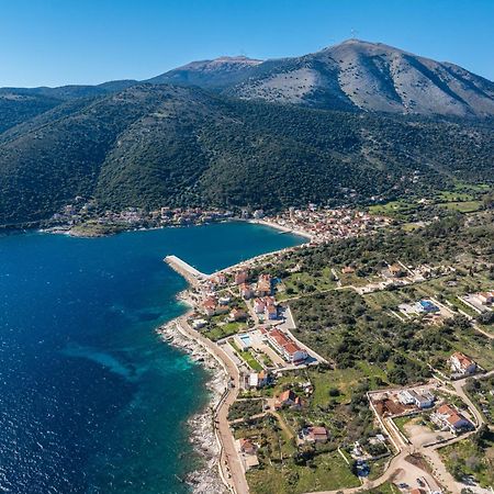 Sea Rock Apartment Agia Efimia Bagian luar foto