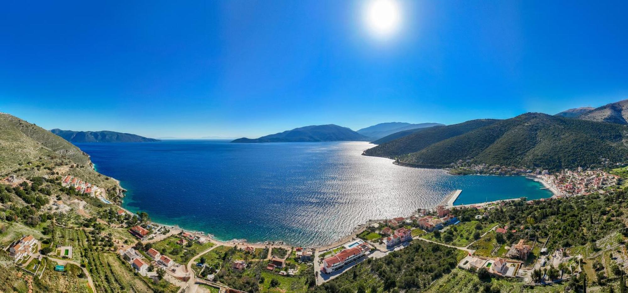 Sea Rock Apartment Agia Efimia Bagian luar foto